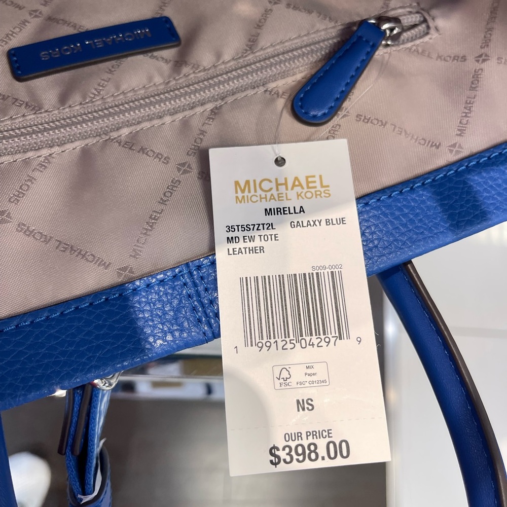 MICHAEL KORS Mirella Medium EW Pebbled Leather Tote Bag
Galaxy Blue
NWT - Picture 9 of 16